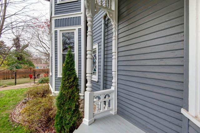 1435 East Walnut Street, Springfield, MO 65802