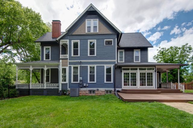 1435 East Walnut Street, Springfield, MO 65802