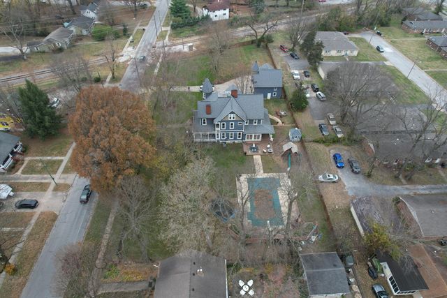 1435 East Walnut Street, Springfield, MO 65802