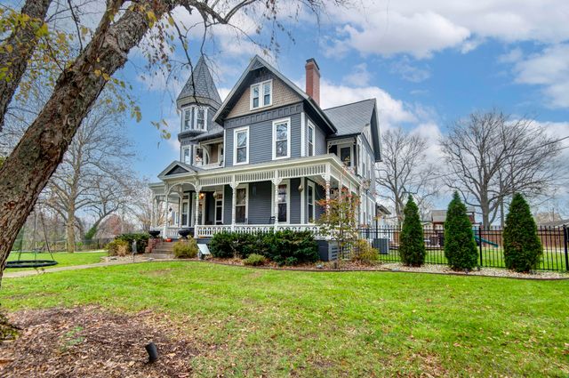 1435 East Walnut Street, Springfield, MO 65802