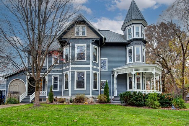 1435 East Walnut Street, Springfield, MO 65802