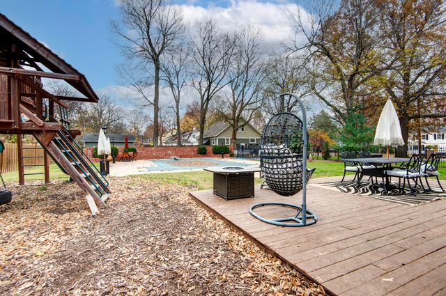 1435 East Walnut Street, Springfield, MO 65802