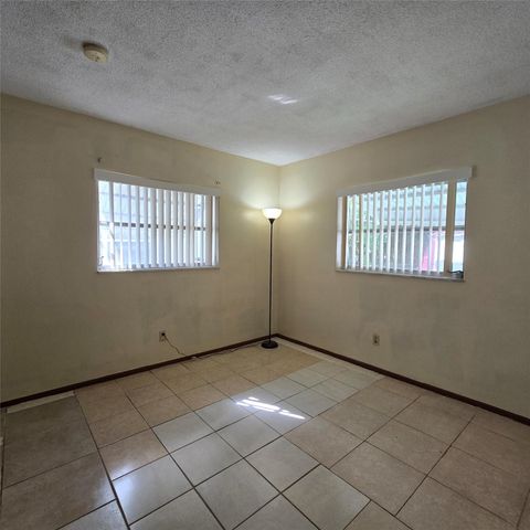 4215 NW 52nd AVE, Lauderdale Lakes, FL 33319