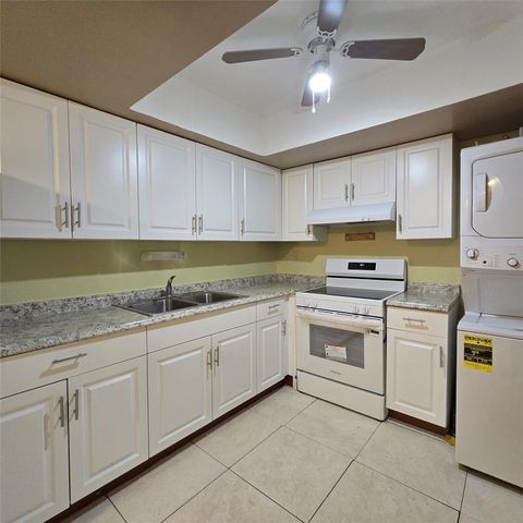 4215 NW 52nd AVE, Lauderdale Lakes, FL 33319