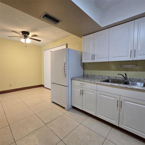 4215 NW 52nd AVE, Lauderdale Lakes, FL 33319