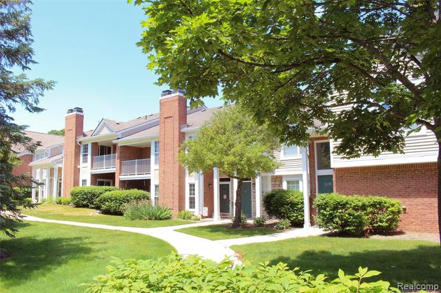 56501 Chesapeake Trail 57, Utica, MI 48316