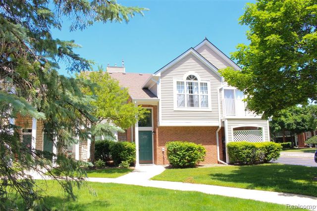 56501 Chesapeake Trail 57, Utica, MI 48316