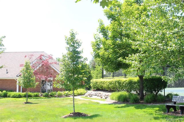 56501 Chesapeake Trail 57, Utica, MI 48316