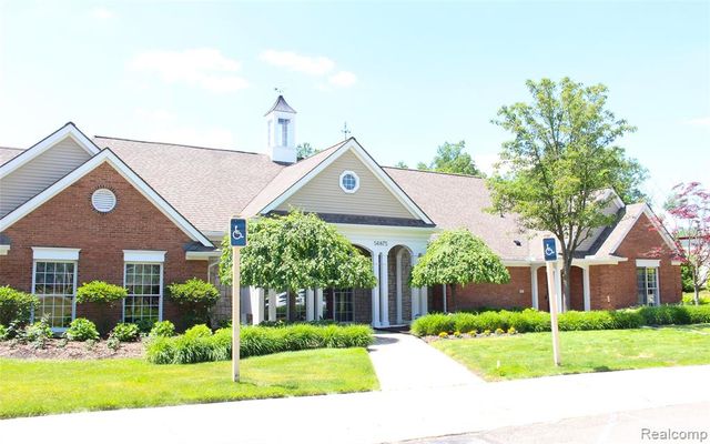 56501 Chesapeake Trail 57, Utica, MI 48316