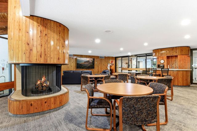 705 E Burnsville Parkway 114, Burnsville, MN 55337