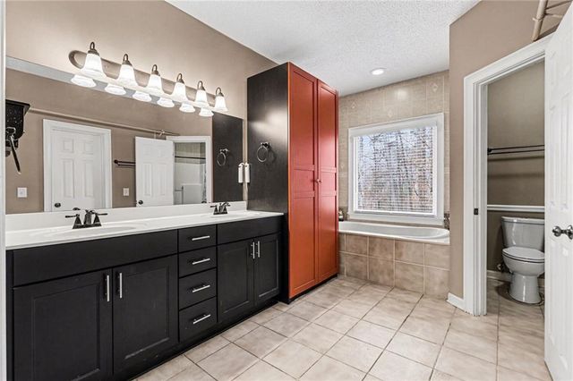 24 Hunters Glen, Carrollton, GA 30116