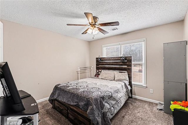 24 Hunters Glen, Carrollton, GA 30116