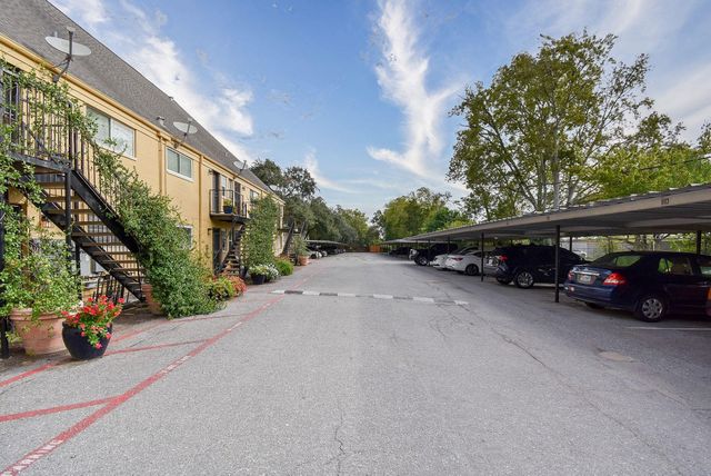 5200 Arboles Drive 2, Houston, TX 77035