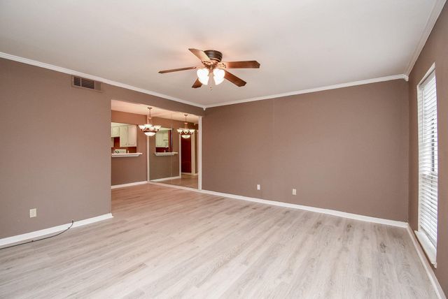 5200 Arboles Drive 2, Houston, TX 77035