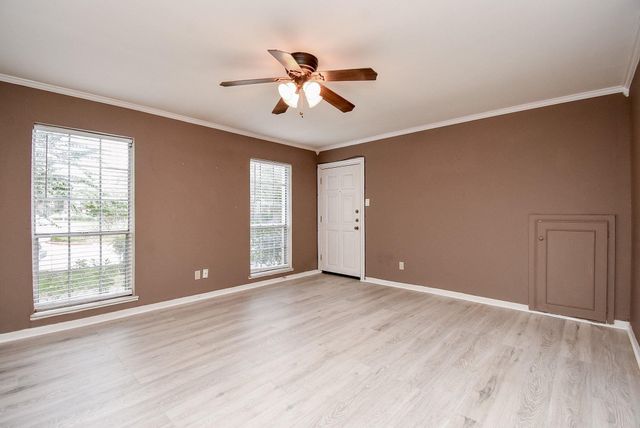 5200 Arboles Drive 2, Houston, TX 77035