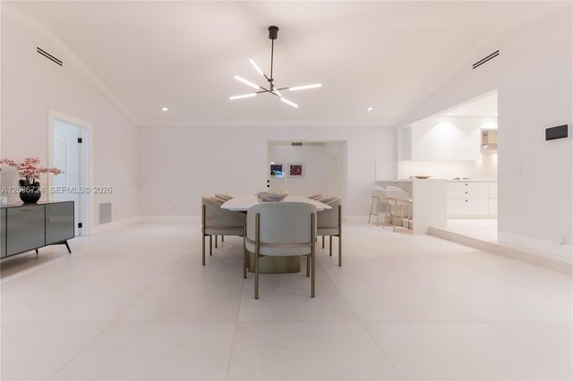 7300 SW 77th Avenue, Miami, FL 33143