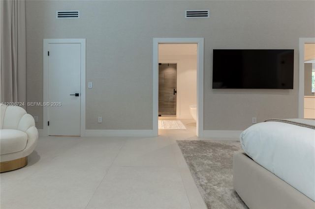 7300 SW 77th Avenue, Miami, FL 33143