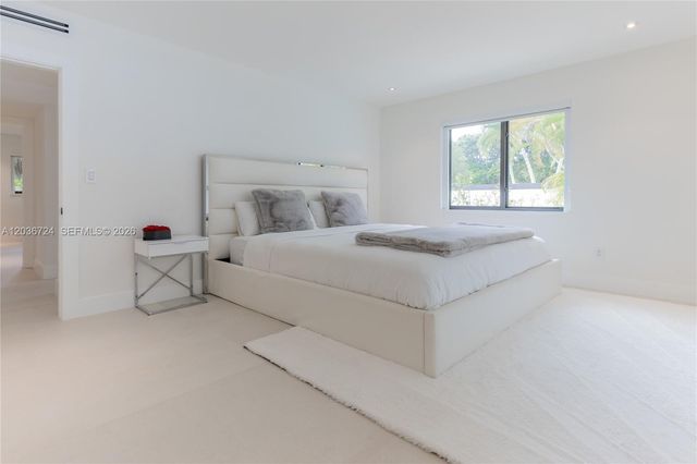 7300 SW 77th Avenue, Miami, FL 33143