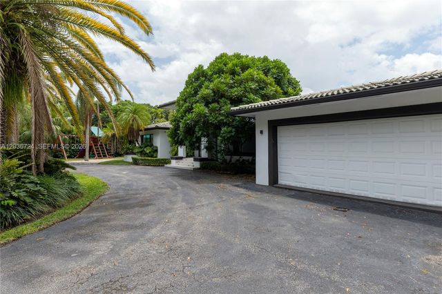 7300 SW 77th Avenue, Miami, FL 33143