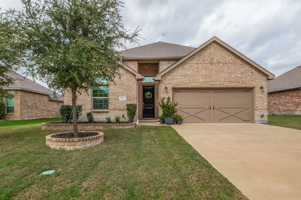 641 Grove Park Lane, Midlothian, TX 76065 — photo 2