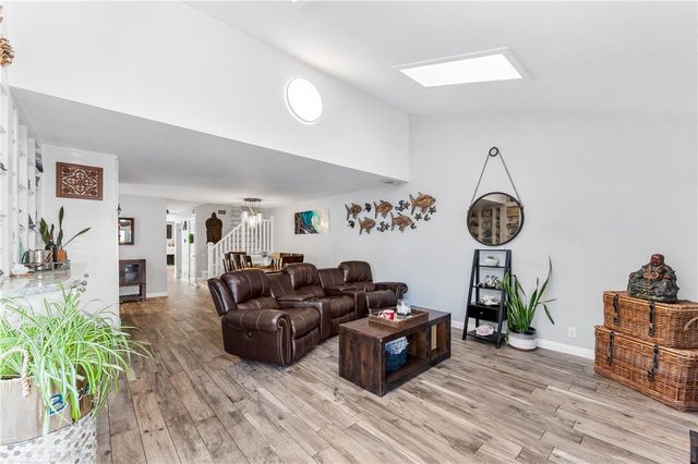 504 20th, Huntington Beach, CA 92648