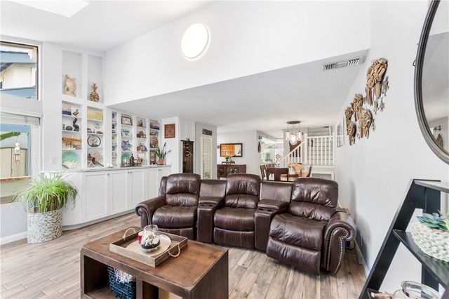 504 20th, Huntington Beach, CA 92648