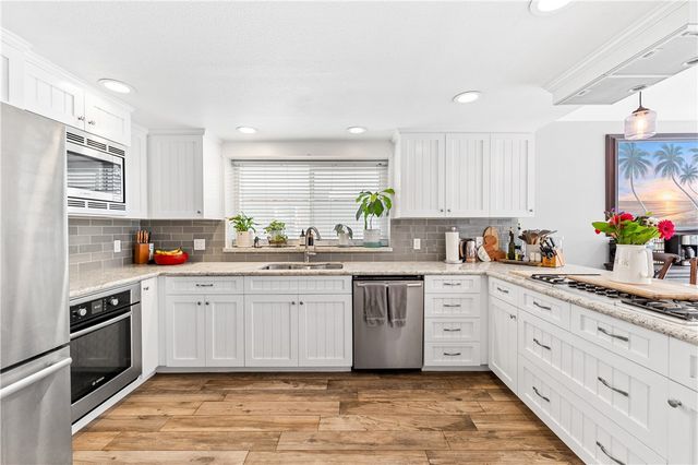 504 20th, Huntington Beach, CA 92648