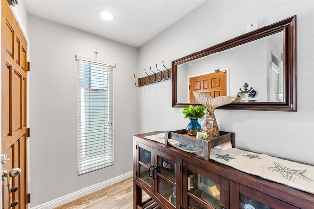 504 20th, Huntington Beach, CA 92648