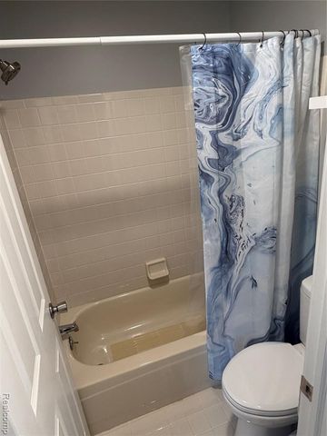 47 Rosebud Lane, Mount Clemens, MI 48043