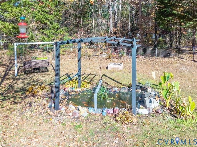 15415 Hopeful Church Rd, Louisa, VA 23024