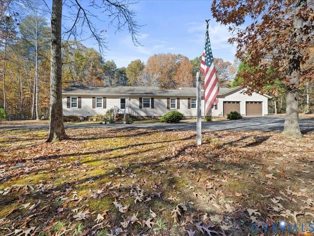 15415 Hopeful Church Rd, Louisa, VA 23024