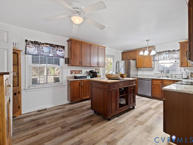 15415 Hopeful Church Rd, Louisa, VA 23024