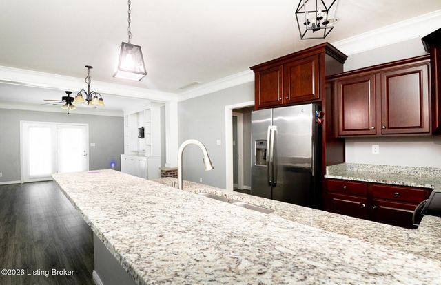 117 Treslyn Way, Louisville, KY 40245