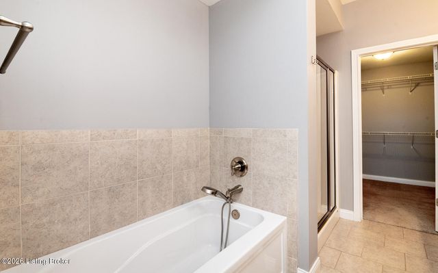 117 Treslyn Way, Louisville, KY 40245