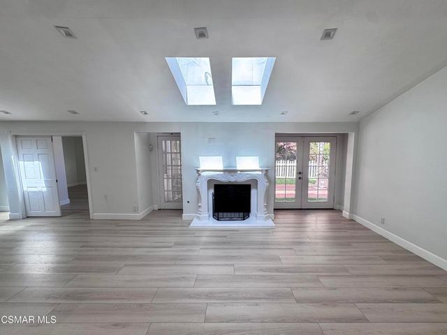 20445 Miranda Street, Woodland Hills, CA 91367