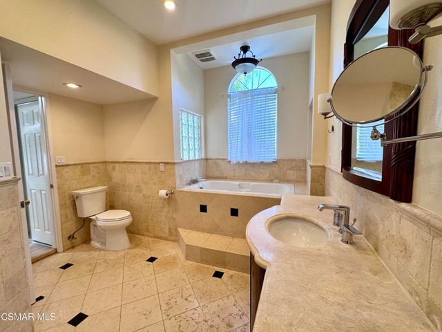 20445 Miranda Street, Woodland Hills, CA 91367