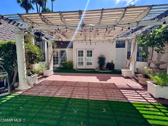 20445 Miranda Street, Woodland Hills, CA 91367