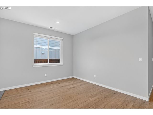 16932 Sw LORIKEET Ln, Beaverton, OR 97007
