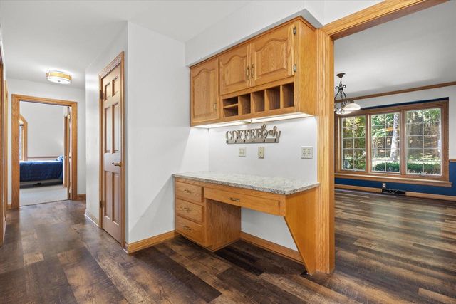 S57W29537 Saylesville ROAD, Waukesha, WI 53189