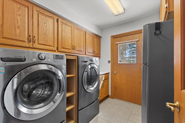 S57W29537 Saylesville ROAD, Waukesha, WI 53189