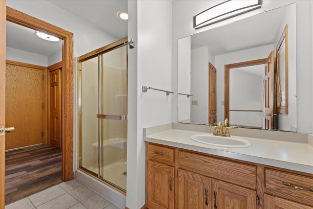 S57W29537 Saylesville ROAD, Waukesha, WI 53189