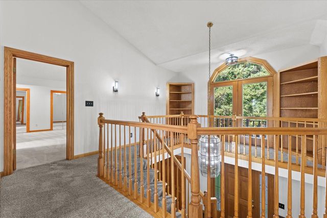 S57W29537 Saylesville ROAD, Waukesha, WI 53189