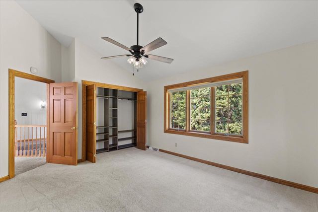 S57W29537 Saylesville ROAD, Waukesha, WI 53189