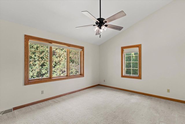 S57W29537 Saylesville ROAD, Waukesha, WI 53189