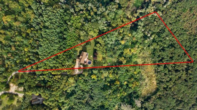 S57W29537 Saylesville ROAD, Waukesha, WI 53189