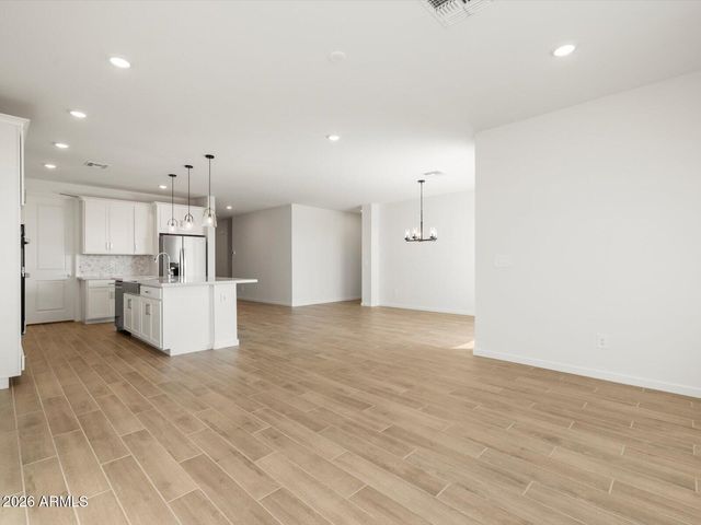 333 W ROCK NEEDLE Trail, Apache Junction, AZ 85120