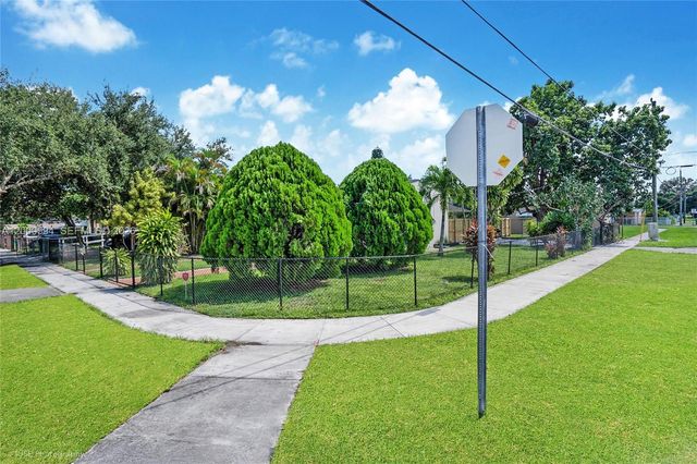 2990 NW 50th st Whole Villa, Miami, FL 33142