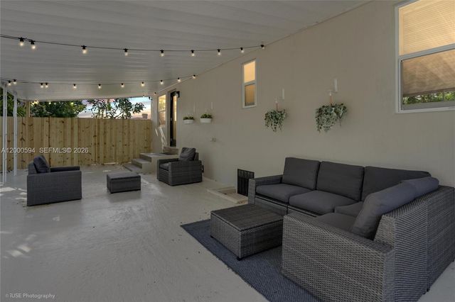 2990 NW 50th st Whole Villa, Miami, FL 33142