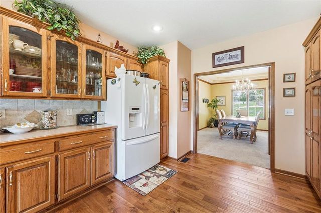 602 Canyon Drive, Pleasant Hill, MO 64080