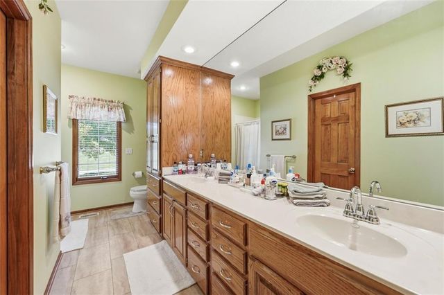 602 Canyon Drive, Pleasant Hill, MO 64080
